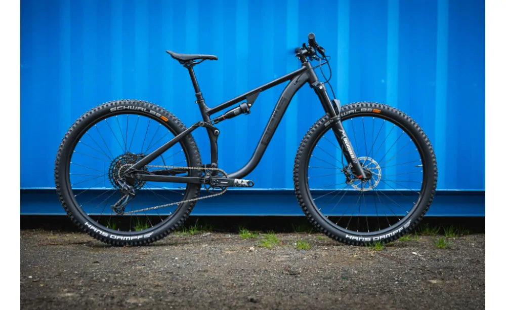 PELLS Tarpan TR 2 Black